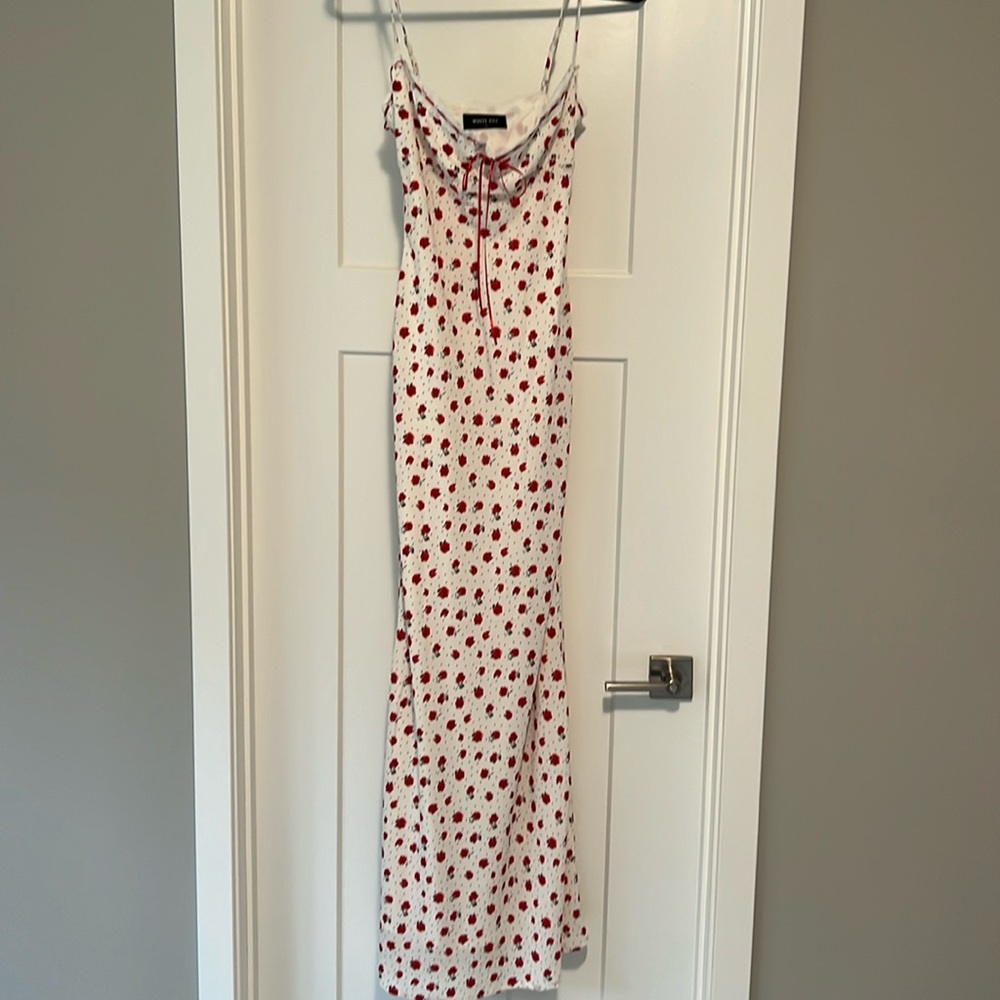 White Fox Dress, never worn!